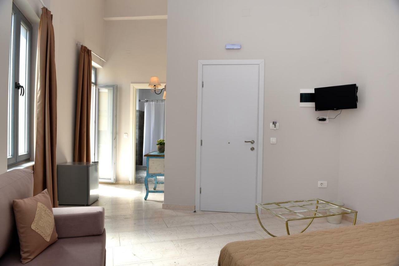 ארמופוליס Oisyra Hotel מראה חיצוני תמונה